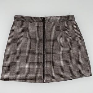 Plaid mini skirt with front zipper